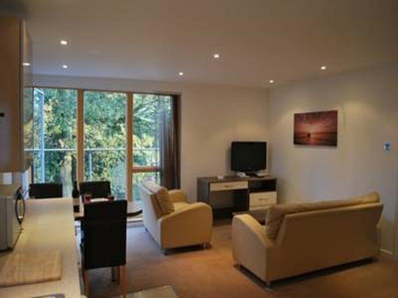 Serviced Apartment